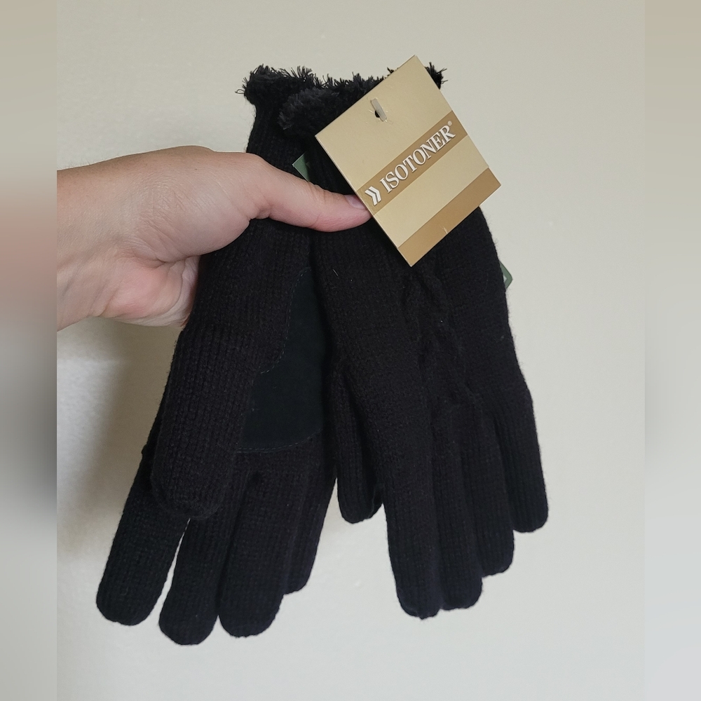 Isotoner Classic Black Cable Knit Gloves with Micro Luxe Lining, One Size.